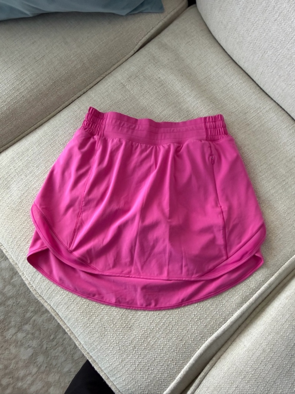 NWOT lululemon sonic pink hotty hot skirt size 6